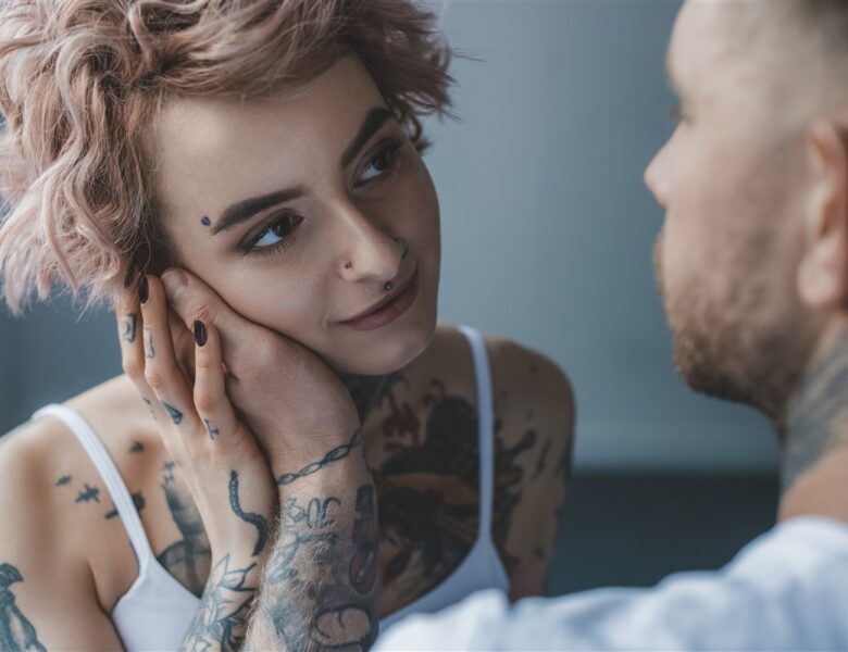 Risques Associés aux Tatouages et Comment les Éviter : Un Guide incontournable